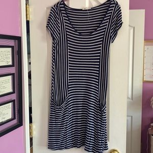 White and navy stripped dress with pockets